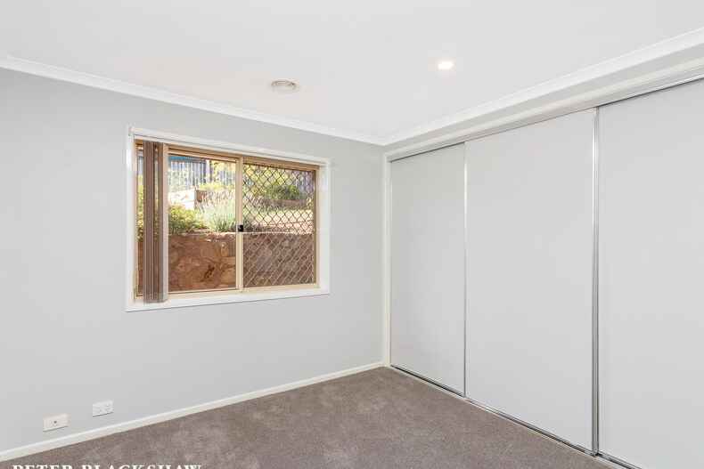 8 Annand Place Queanbeyan