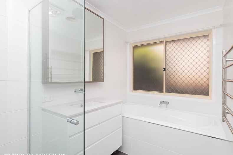 8 Annand Place Queanbeyan