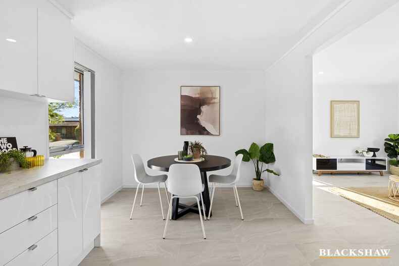 40 Vagabond Crescent Mckellar 40 Vagabond Crescent Mckellar