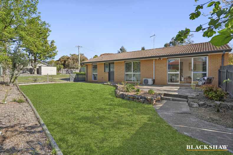 40 Vagabond Crescent Mckellar 40 Vagabond Crescent Mckellar
