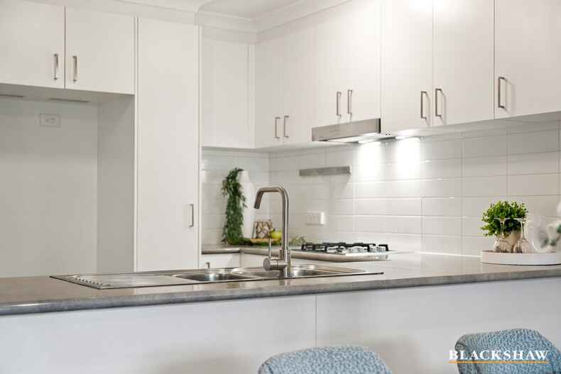 185 Macfarlane Burnet Street Macgregor 185 Macfarlane Burnet Street Macgregor