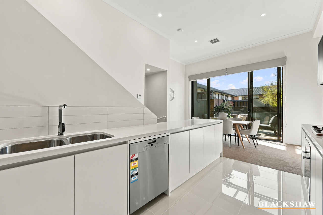 41/76 Stockman Avenue Lawson