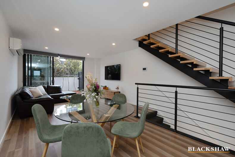 26/1 Calaby Street Coombs