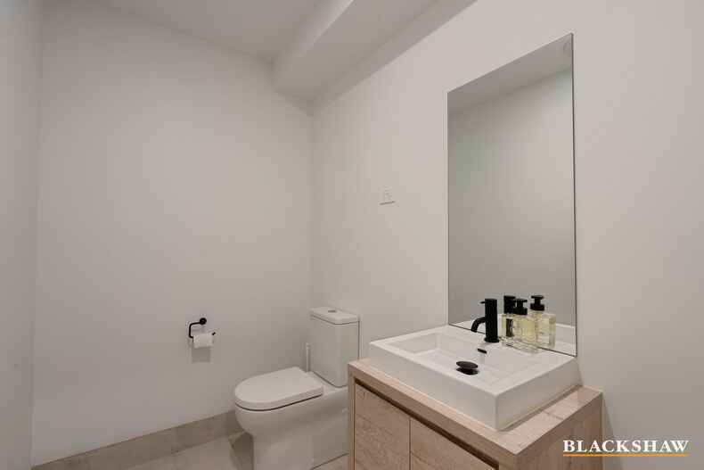 26/1 Calaby Street Coombs