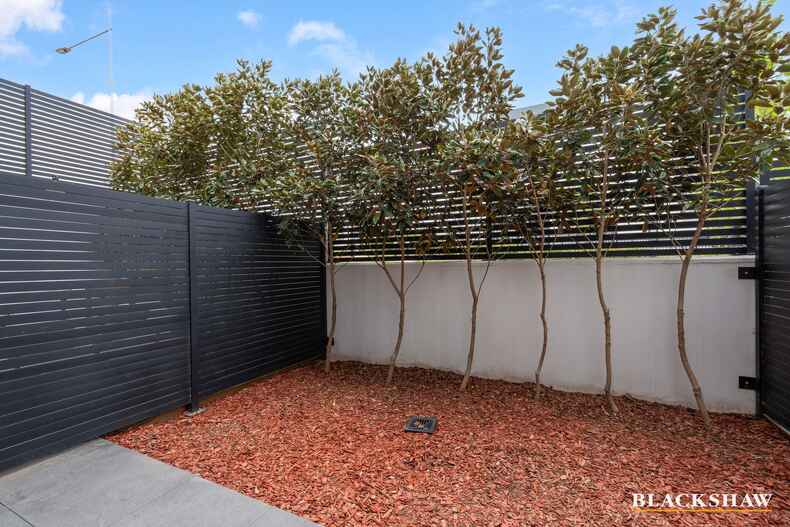 26/1 Calaby Street Coombs
