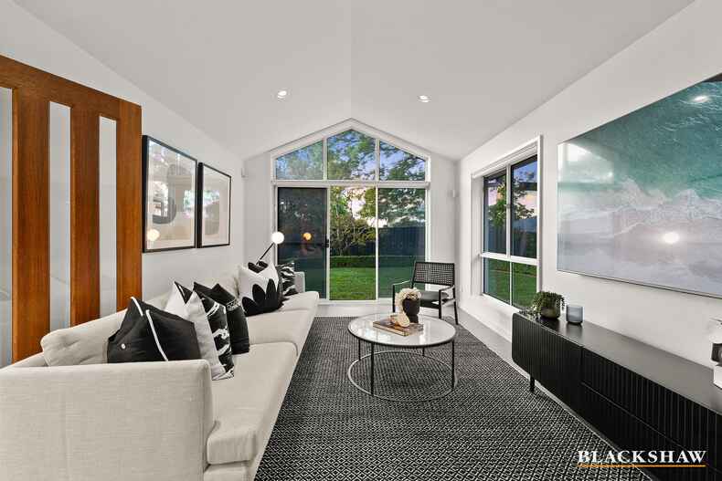 6 Beech Place Jerrabomberra