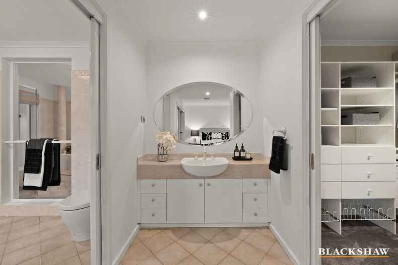 6 Beech Place Jerrabomberra