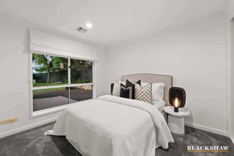 6 Beech Place Jerrabomberra