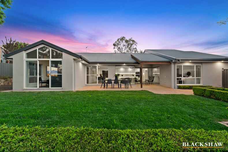 6 Beech Place Jerrabomberra