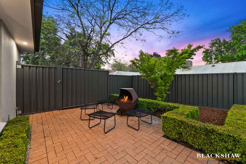 6 Beech Place Jerrabomberra