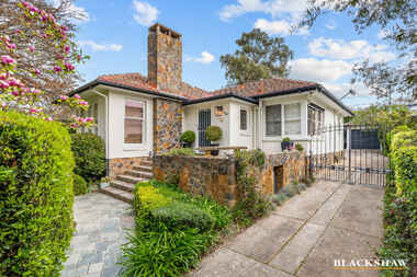 110 Schlich Street Yarralumla 110 Schlich Street Yarralumla