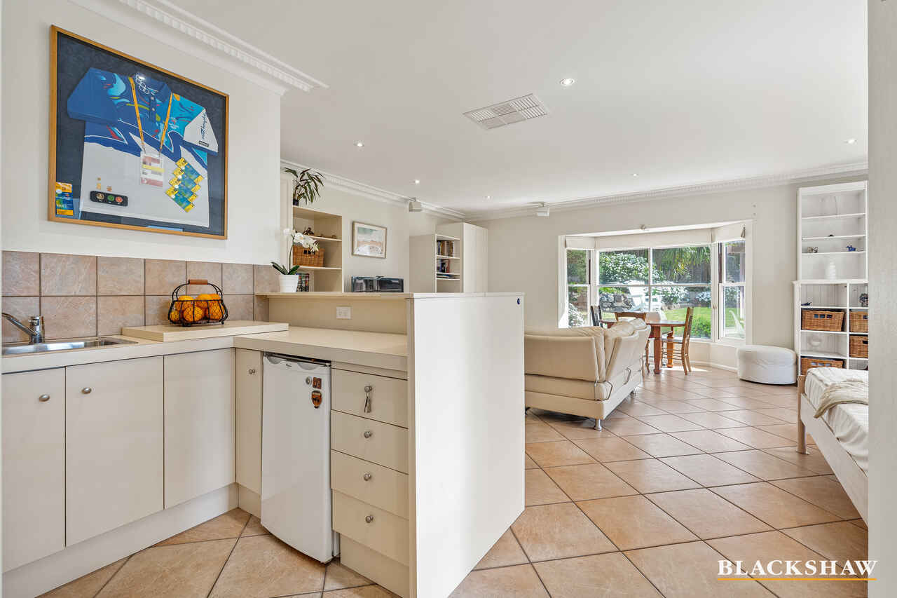 110 Schlich Street Yarralumla