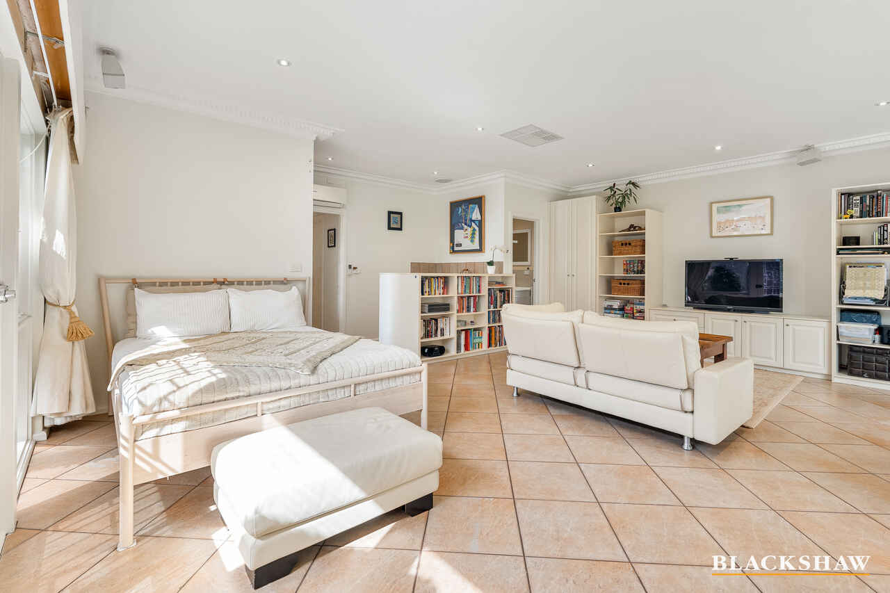 110 Schlich Street Yarralumla