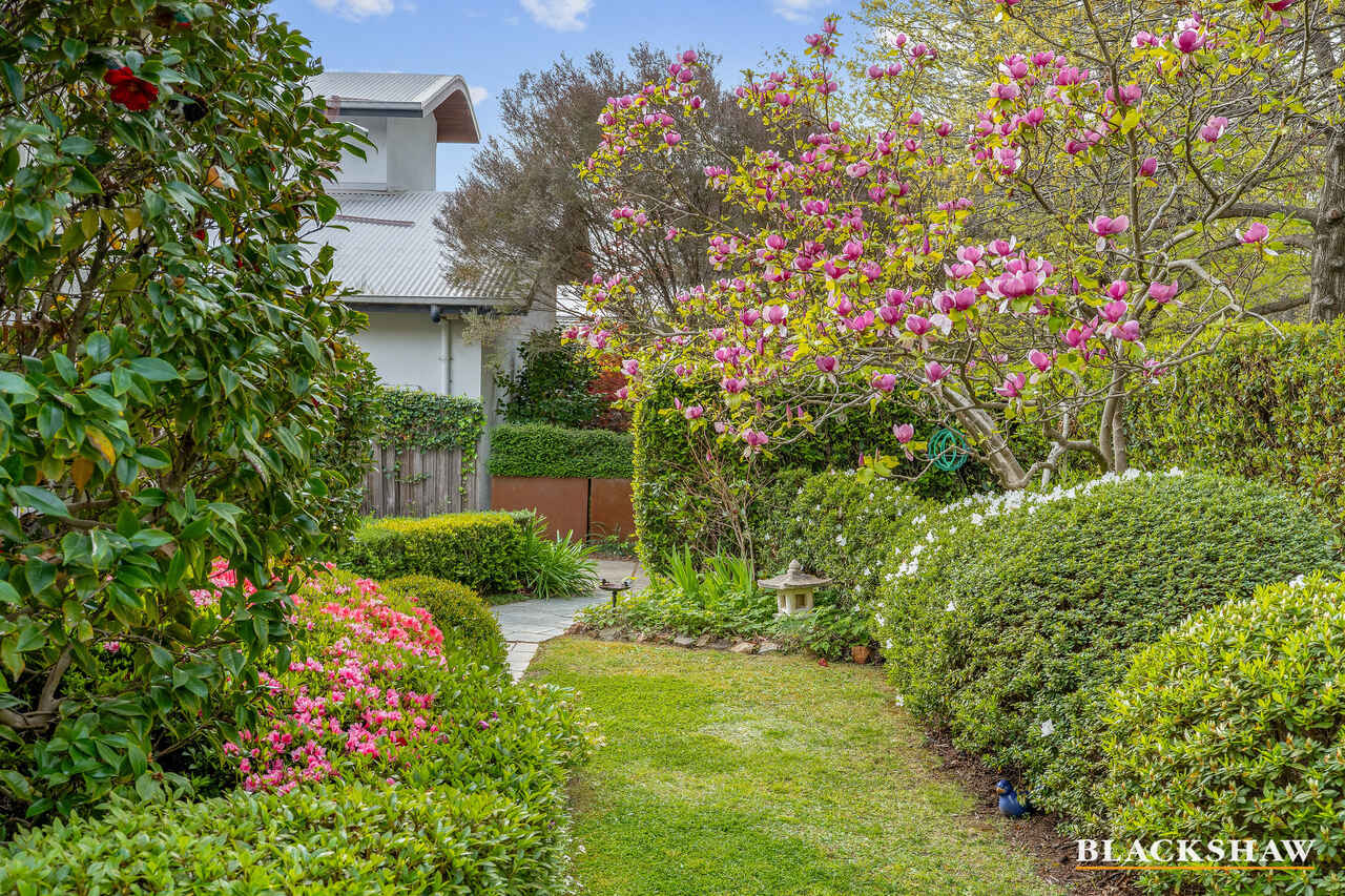 110 Schlich Street Yarralumla