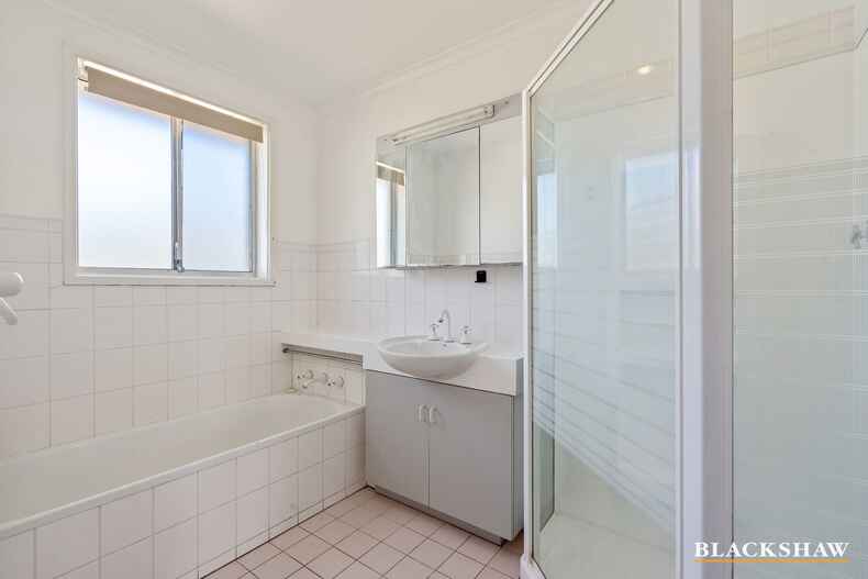 8 Jindivik Place Scullin