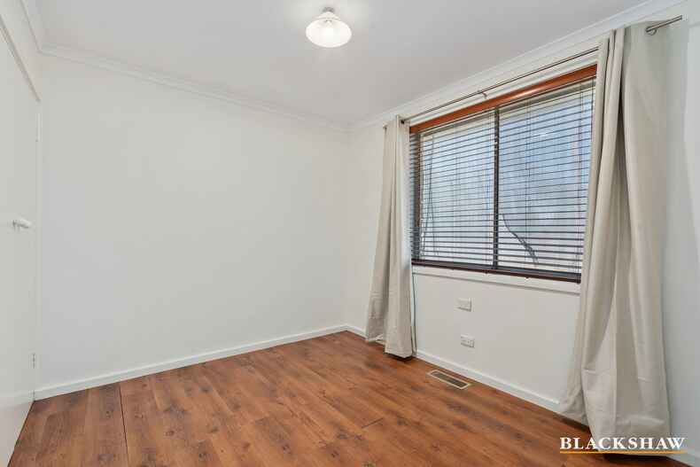 8 Jindivik Place Scullin