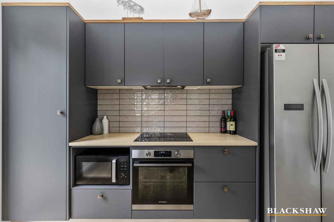 2b White Sands Place Denhams Beach