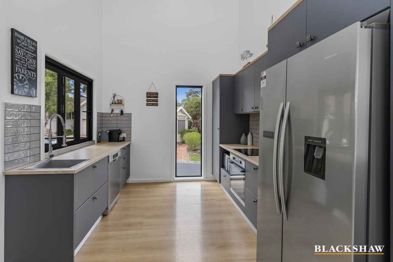 2b White Sands Place Denhams Beach