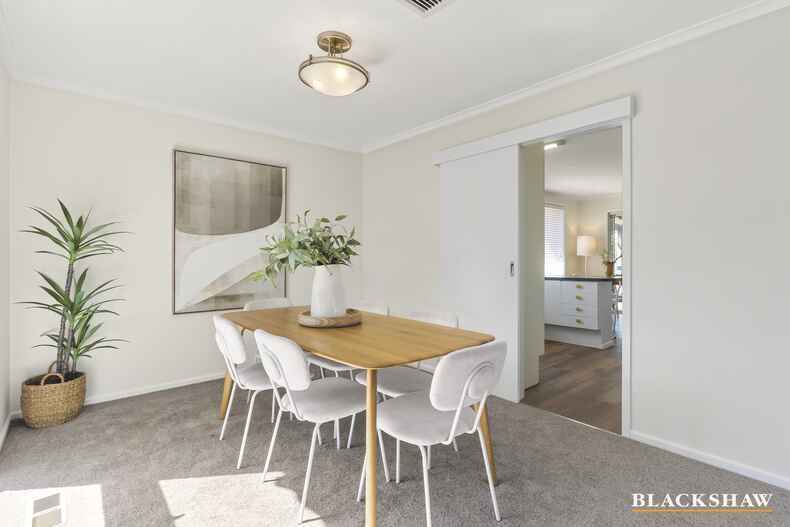 4 McEachern Crescent Melba 4 McEachern Crescent Melba