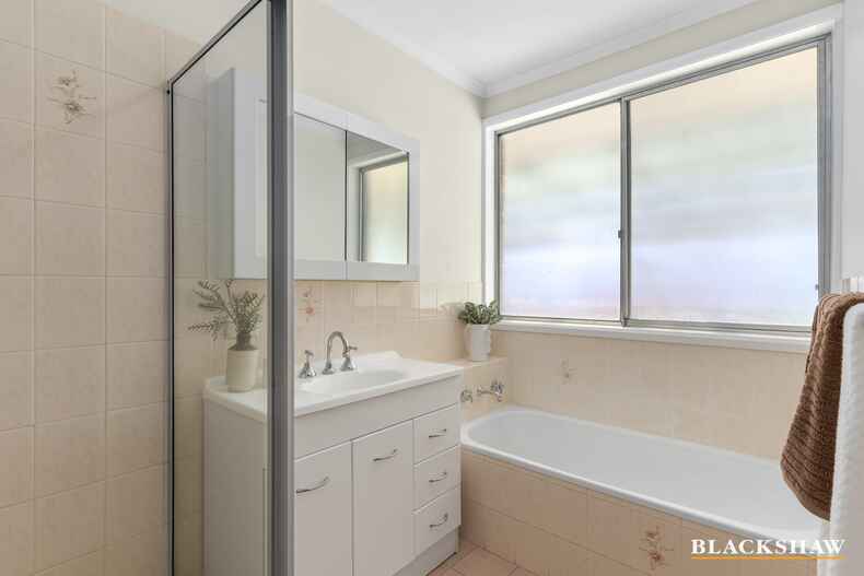 4 McEachern Crescent Melba 4 McEachern Crescent Melba
