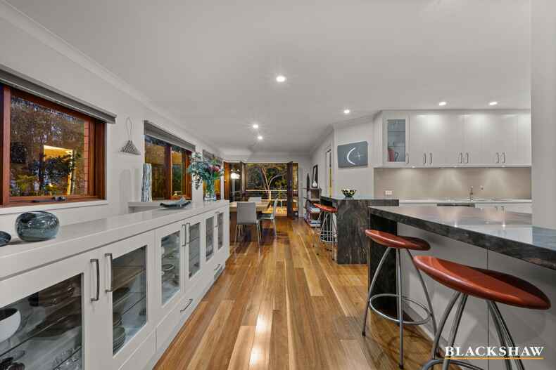 9 Sabine Close Garran