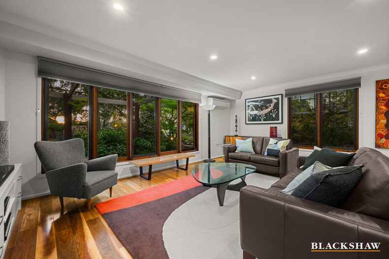 9 Sabine Close Garran
