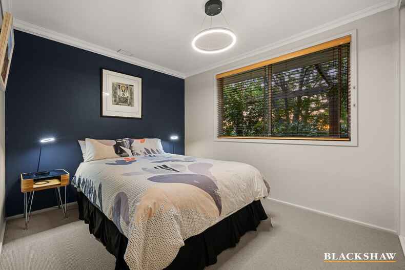 9 Sabine Close Garran
