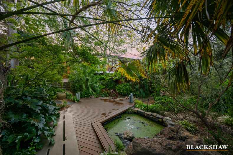 9 Sabine Close Garran