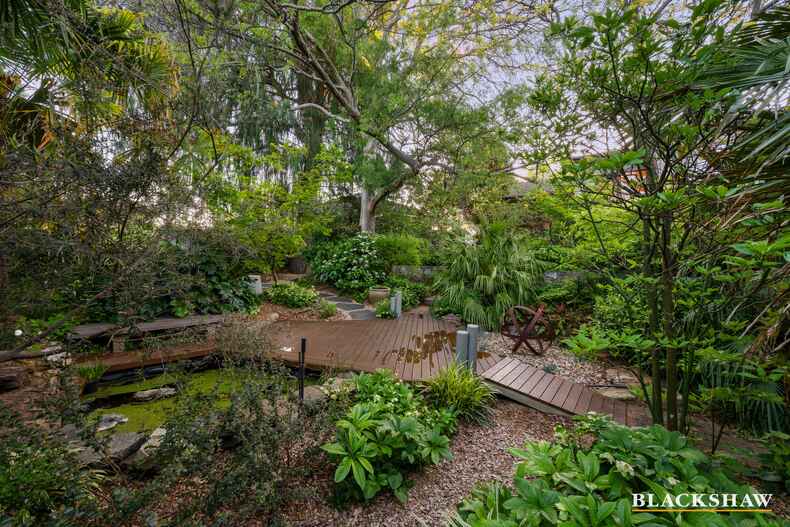 9 Sabine Close Garran