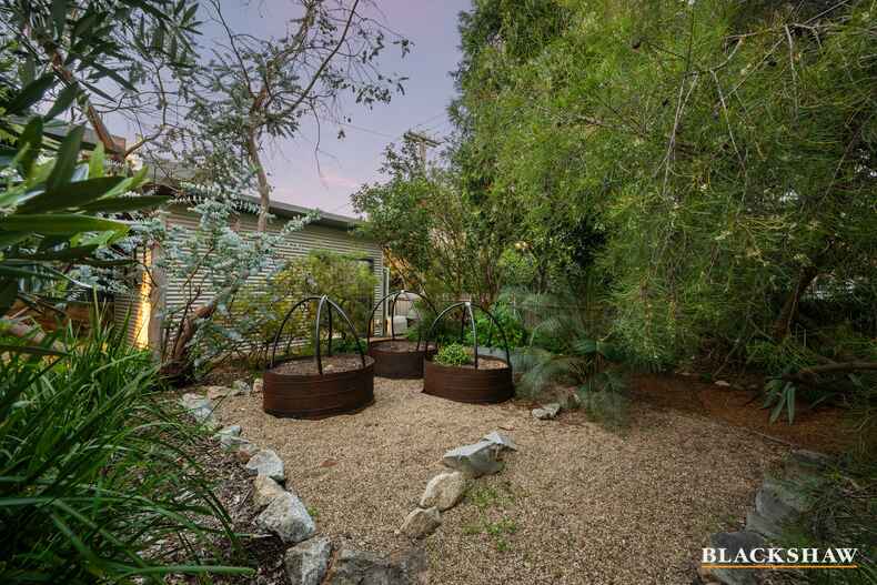 9 Sabine Close Garran