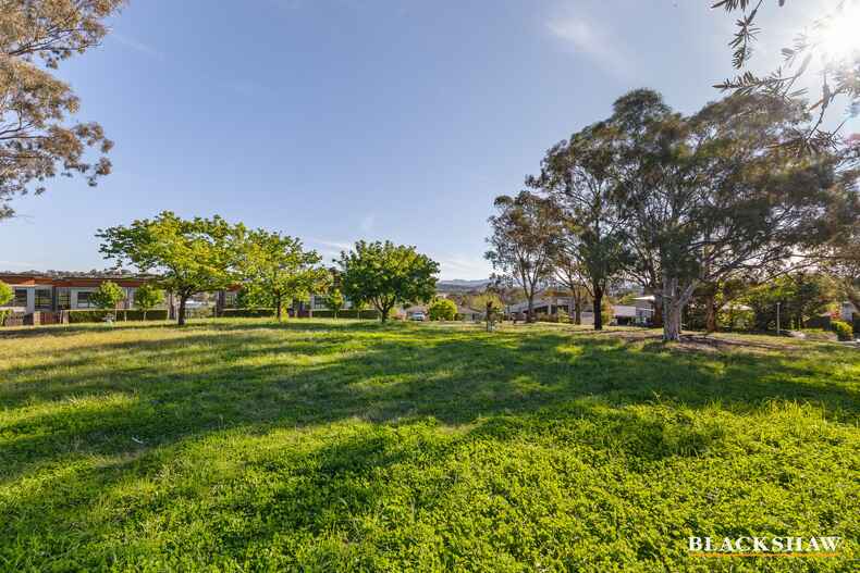 9 Sabine Close Garran
