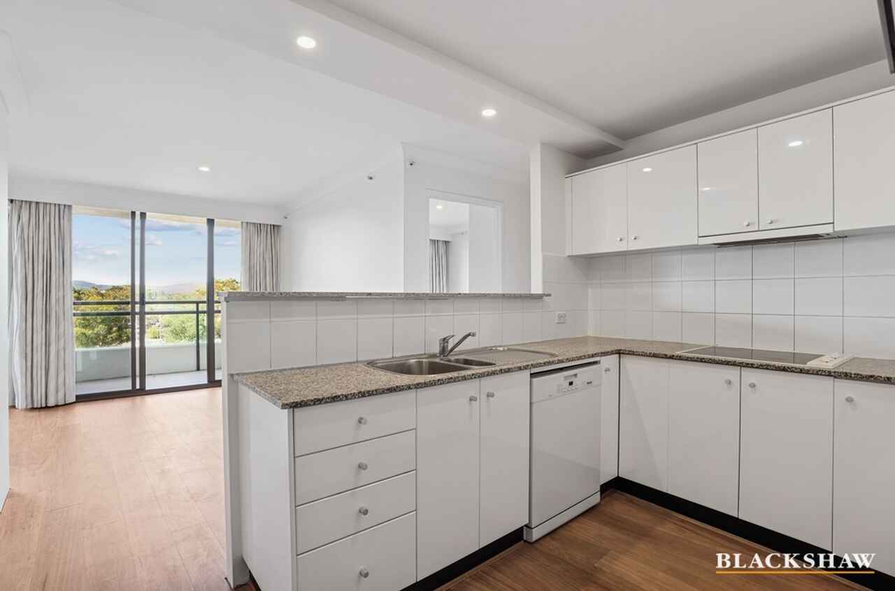 405/2 Marcus Clarke Street City