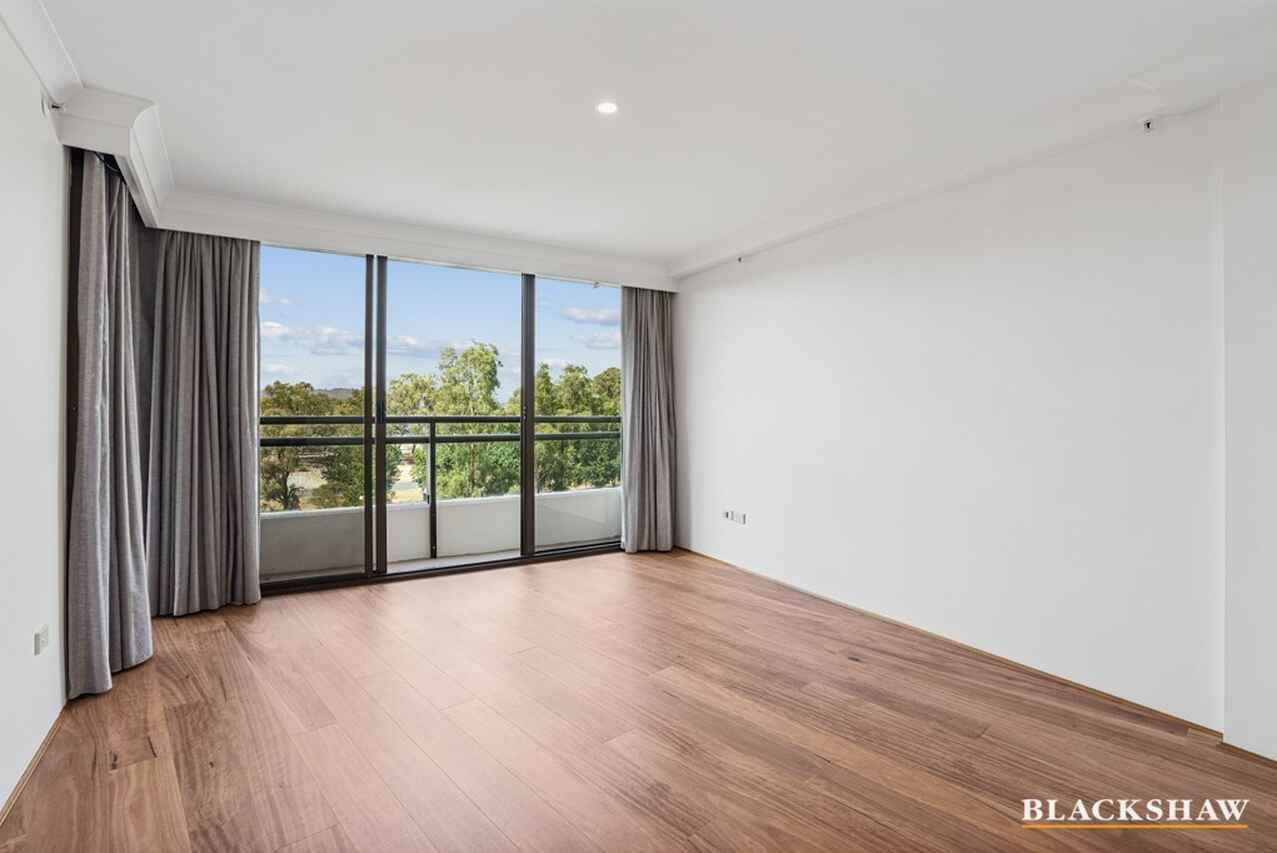 405/2 Marcus Clarke Street City