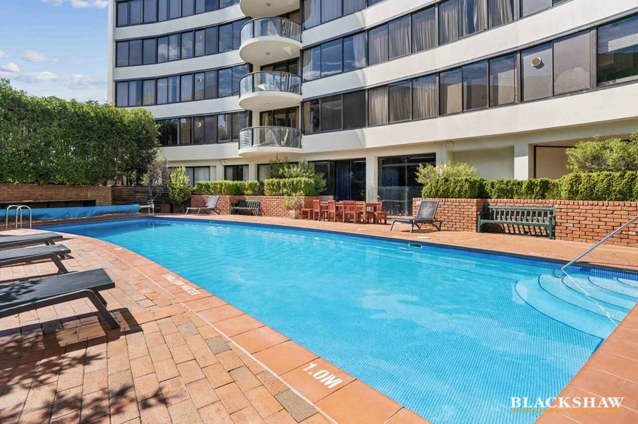 405/2 Marcus Clarke Street City