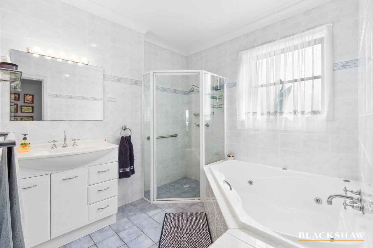 1 Billabong Place Surf Beach