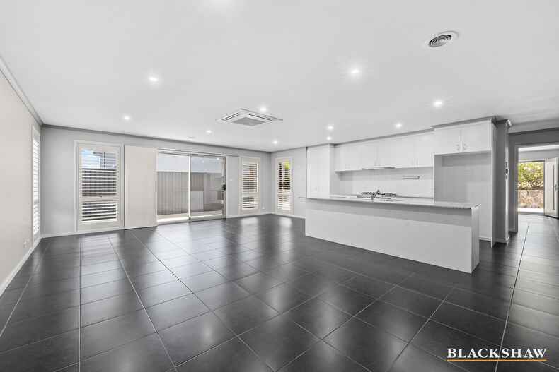 1/7 Murruba Place Jerrabomberra