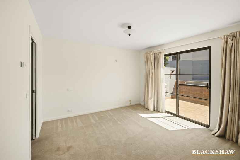 32/17 Eldridge Crescent Garran 32/17 Eldridge Crescent Garran