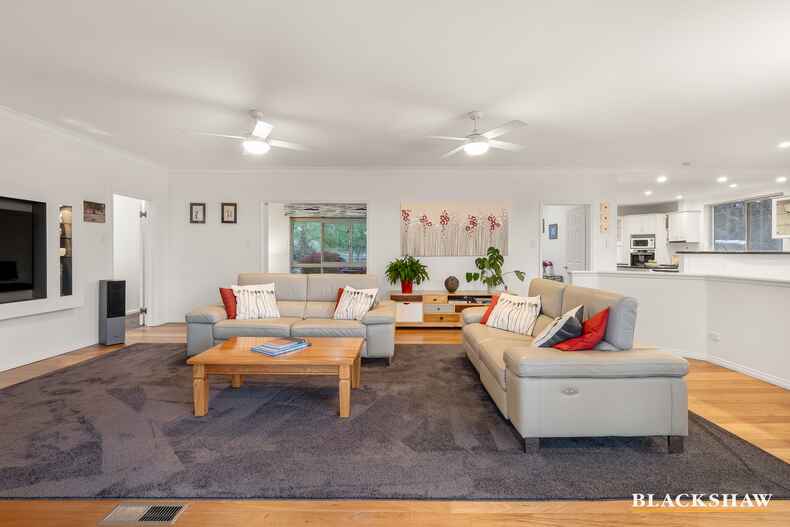 49 Shackleton Circuit Mawson