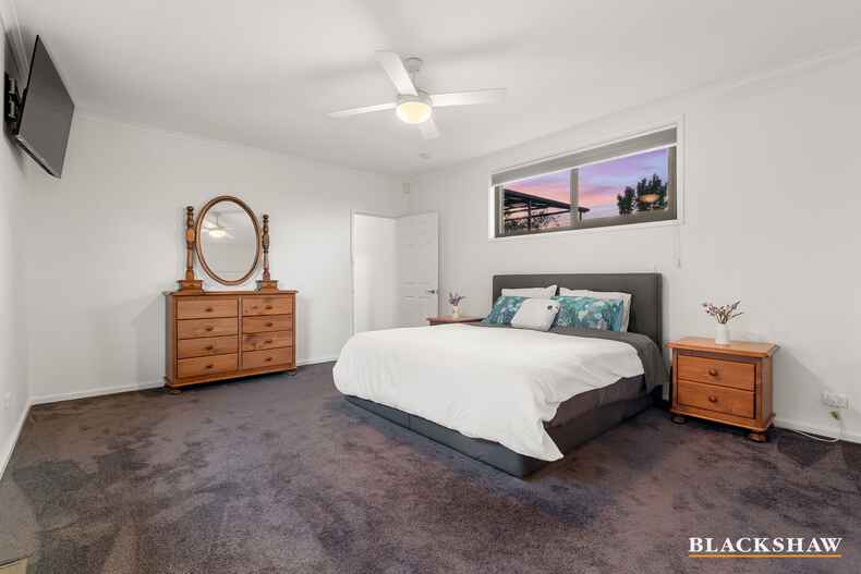 49 Shackleton Circuit Mawson