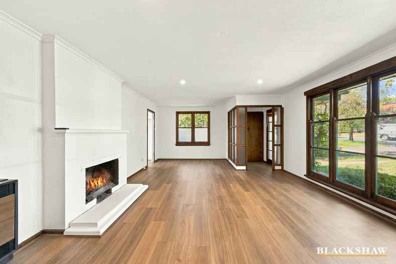 23 Walker Crescent Griffith