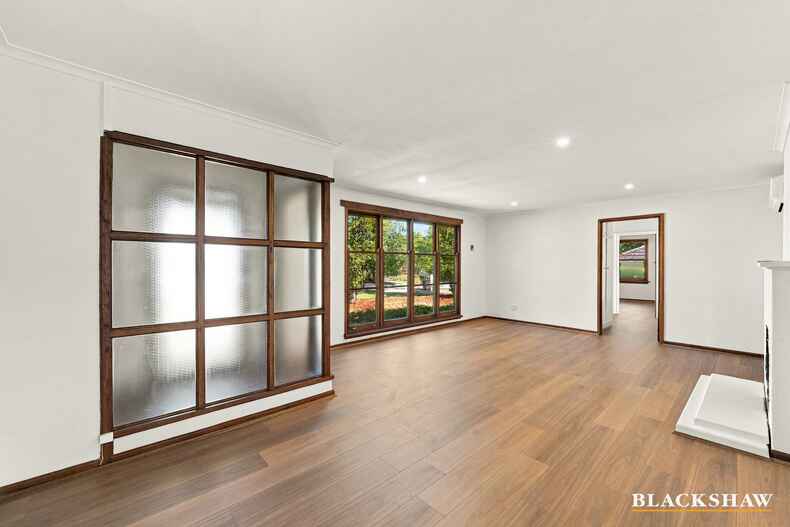 23 Walker Crescent Griffith