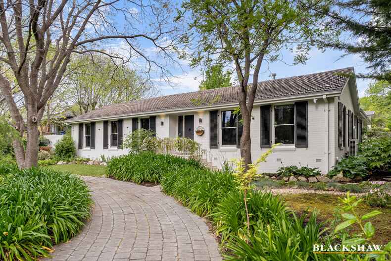 2 Arkana Street Yarralumla 2 Arkana Street Yarralumla