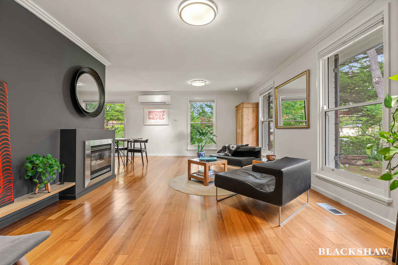 2 Arkana Street Yarralumla