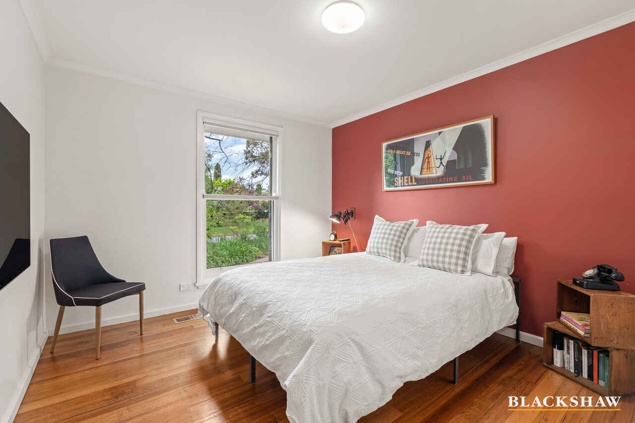 2 Arkana Street Yarralumla