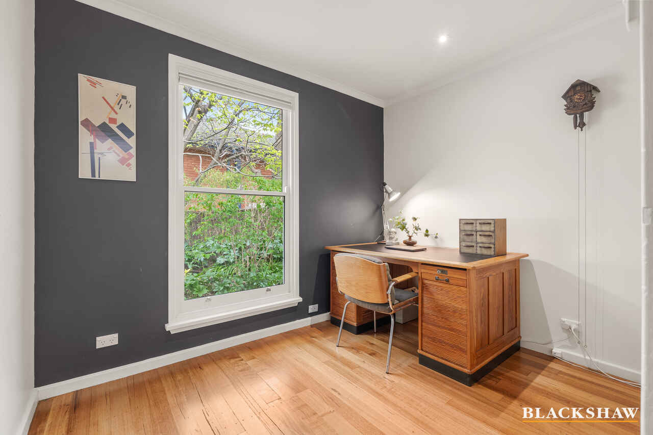2 Arkana Street Yarralumla