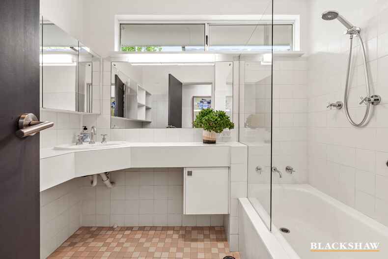 2 Arkana Street Yarralumla 2 Arkana Street Yarralumla