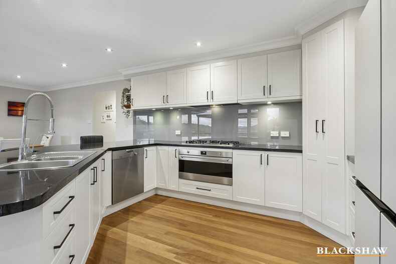 11 Lobelia Close Jerrabomberra