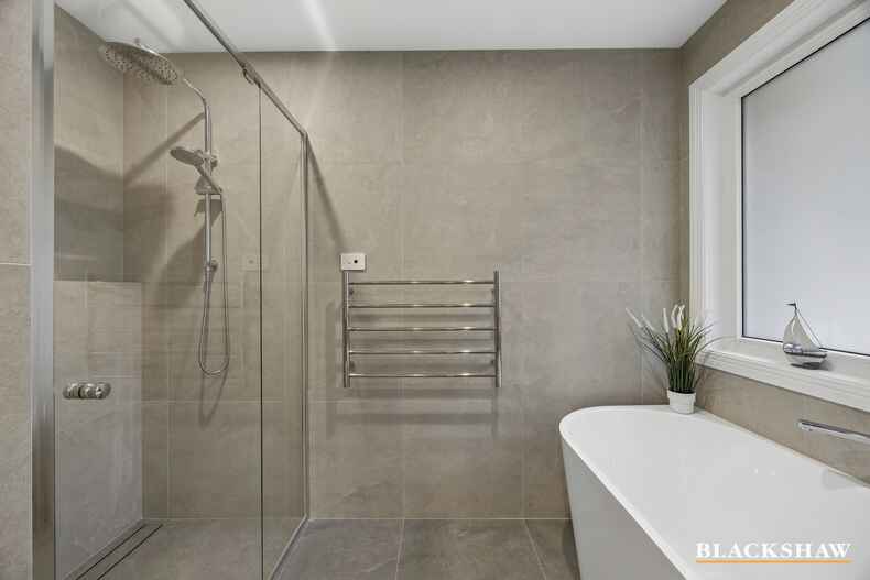 11 Lobelia Close Jerrabomberra