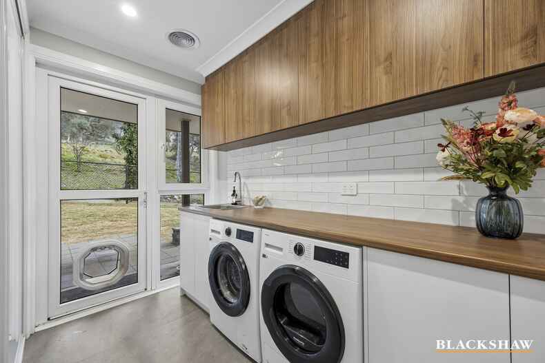 11 Lobelia Close Jerrabomberra