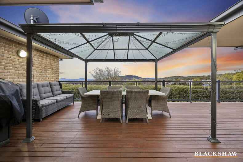 11 Lobelia Close Jerrabomberra